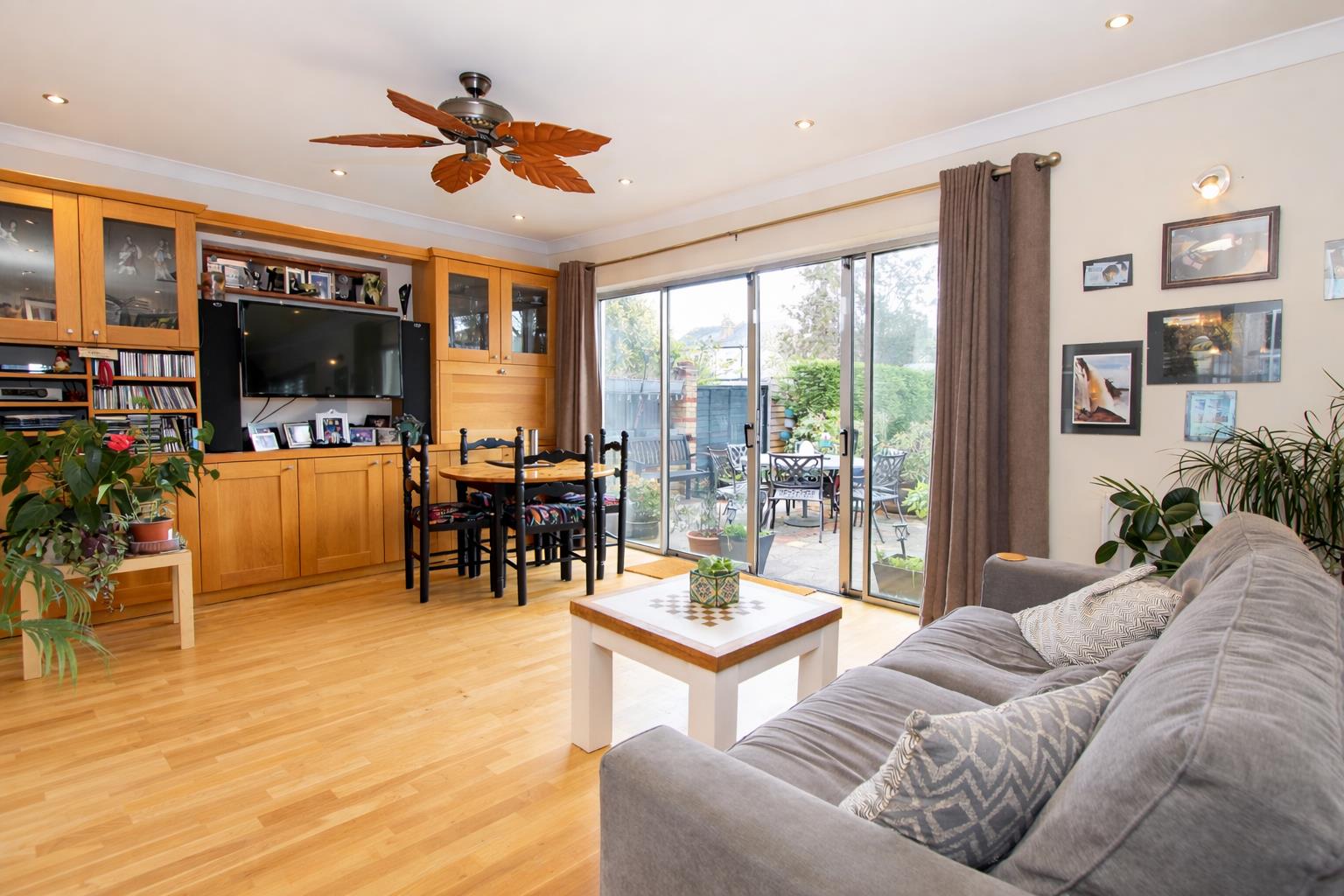 Senga Road, Wallington